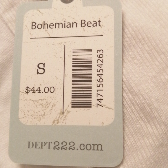 NWT..DEPT222, lightweight  white sweater, Size Small - Picture 6 of 9